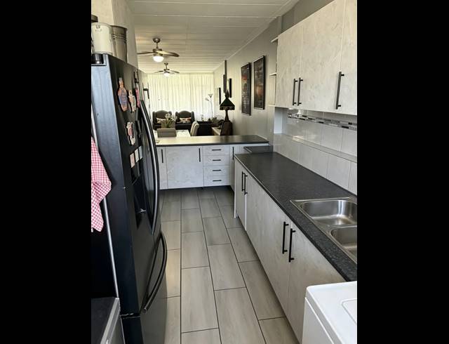 2 BEDROOM FLAT FOR SALE IN ARCON PARK